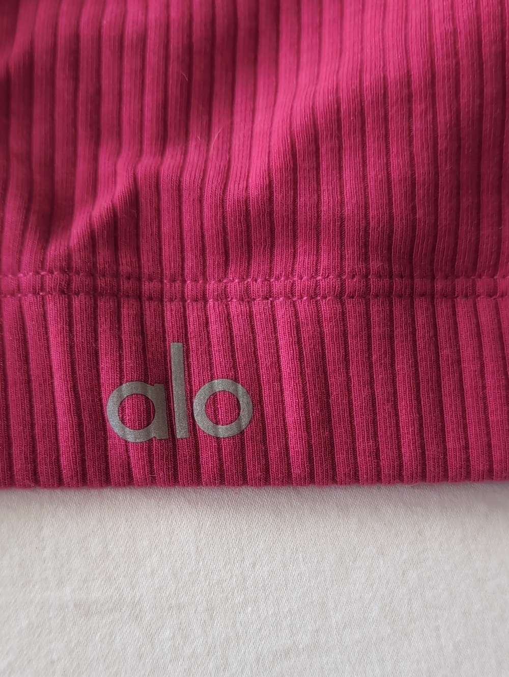 Alo Yoga Fushia Ribbed Crop Top - Picture 4 of 5